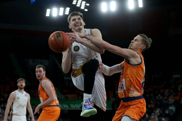 全面发挥也 全面发挥也